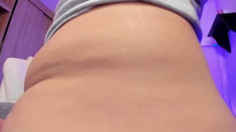 Snapshot of sophia_grants chatting on February 25, 2025, 6:03 am sophia_grants online show from February 25, 2025, 6:03 am