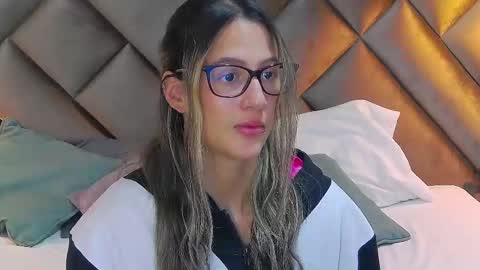 Sofia online show from December 22, 2025, 2:25 pm