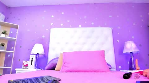 Sophia  online show from October 4, 2025, 7:01 pm