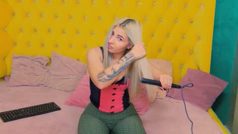 sophia smith4146 online show from November 10, 2025, 8:46 am