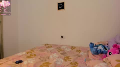 Snapshot of sophia_walkett chatting on January 23, 2025, 3:32 pm Michelle online show from January 23, 2025, 3:32 pm