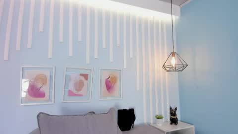 Saray online show from April 15, 2026, 7:58 pm