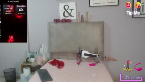 Snapshot of sophiabedford chatting on April 24, 2026, 3:14 pm Sophia Bedford online show from April 24, 2026, 3:14 pm