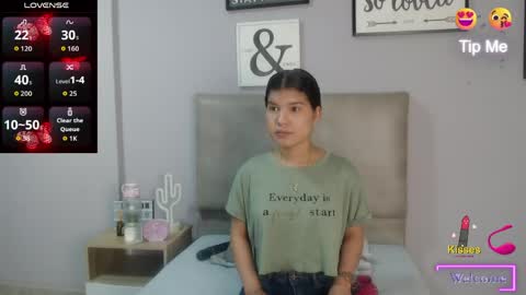 Snapshot of sophiabedford chatting on May 2, 2026, 12:54 pm Sophia Bedford online show from May 2, 2026, 12:54 pm