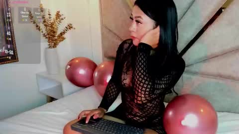 sophia cortes online show from October 5, 2025, 9:07 am