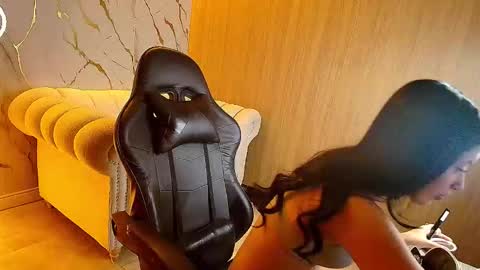 sophiadoll_tf online show from November 18, 2025, 1:04 pm