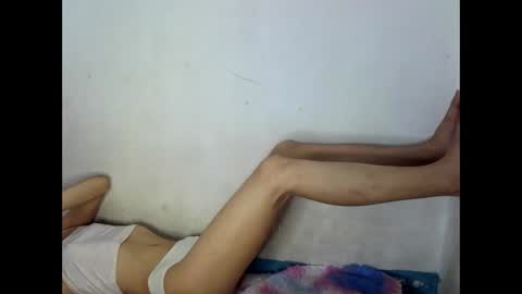 sophialaurel online show from December 16, 2024, 7:04 am