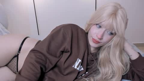 Snapshot of sophiarommie chatting on November 29, 2025, 12:57 am sophiarommie online show from November 29, 2025, 12:57 am