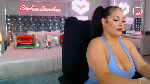 Snapshot of sophiasanchezxxx chatting on April 28, 2026, 2:27 am sophiasanchezxxx online show from April 28, 2026, 2:27 am