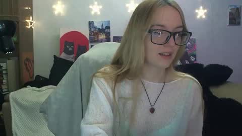 SophiaSonata online show from December 20, 2025, 10:17 pm