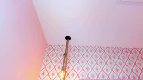 S O P H I A  online show from March 7, 2025, 3:28 pm