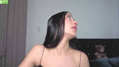 Sophie  online show from October 3, 2025, 2:14 pm