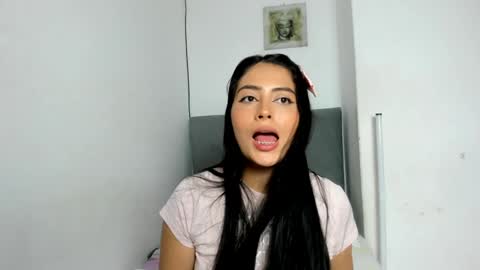 Snapshot of sophie_foxxx chatting on December 23, 2024, 7:41 pm Sophie online show from December 23, 2024, 7:41 pm