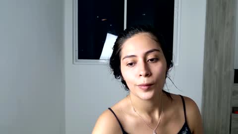 Snapshot of sophie_foxxx chatting on January 28, 2025, 1:08 am Sophie online show from January 28, 2025, 1:08 am