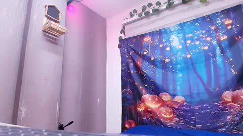 Snapshot of sophie_hils chatting on October 20, 2025, 11:54 am sophie online show from October 20, 2025, 11:54 am