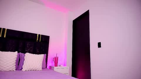 sophie online show from October 28, 2025, 12:19 pm