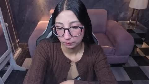 sophie_jones_b online show from March 12, 2026, 1:06 pm