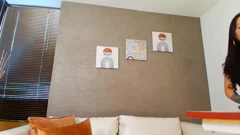 Sophie online show from February 26, 2025, 11:52 am