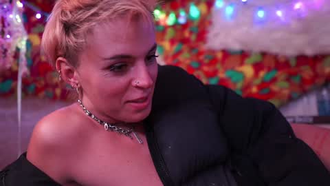 derpy derpington online show from December 24, 2024, 8:11 am