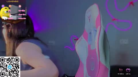 sophie_nomenal_ online show from February 26, 2026, 6:40 pm