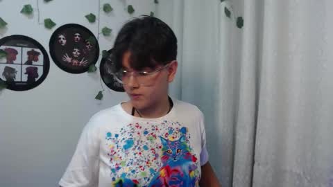 sophie_ross1 online show from November 26, 2025, 4:24 am