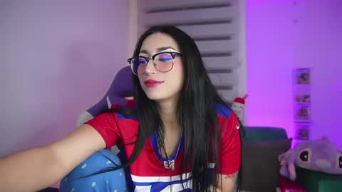 sophie_soft69 online show from April 25, 2026, 5:32 am