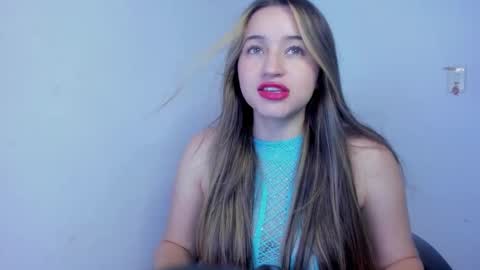 sophie_spencer1 online show from March 13, 2026, 2:51 am