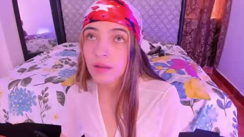 Snapshot of sophie_vega1 chatting on June 11, 2026, 6:39 pm Sophie online show from June 11, 2026, 6:39 pm