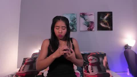 Snapshot of sophie_w1 chatting on November 12, 2025, 12:16 pm sophie_w1 online show from November 12, 2025, 12:16 pm