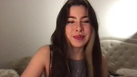 Snapshot of sophiebellexo chatting on November 18, 2025, 2:06 am Sophie Belle online show from November 18, 2025, 2:06 am