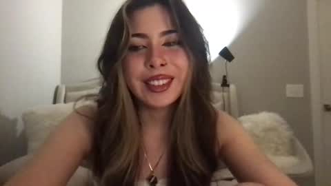 Snapshot of sophiebellexo chatting on November 26, 2025, 2:23 am Sophie Belle online show from November 26, 2025, 2:23 am