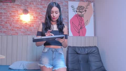 Snapshot of sophiebenson_ chatting on January 9, 2025, 3:34 pm Sophie online show from January 9, 2025, 3:34 pm