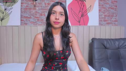 Snapshot of sophiebenson_ chatting on March 4, 2025, 12:12 pm Sophie online show from March 4, 2025, 12:12 pm