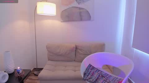 Sophie online show from December 11, 2024, 9:01 pm