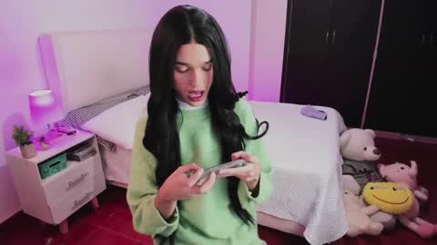    online show from September 17, 2025, 1:29 am