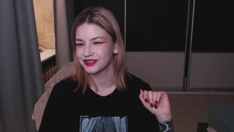 Sophie online show from March 6, 2026, 11:34 pm