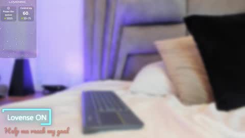 Sophie  online show from February 14, 2025, 5:25 pm