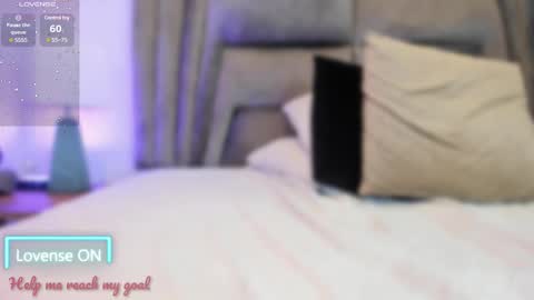 Sophie  online show from February 19, 2025, 5:49 pm