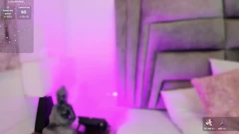 Sophie  online show from September 29, 2025, 10:53 am