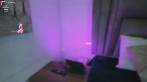Sophie  online show from July 14, 2026, 11:27 am