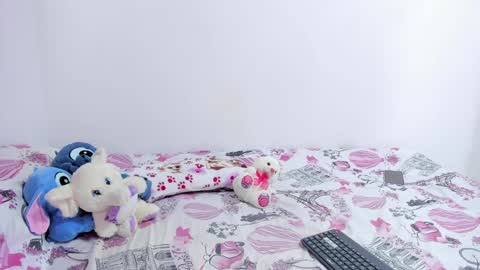 Snapshot of sophieewoods chatting on February 8, 2025, 7:16 pm Sophie Woods online show from February 8, 2025, 7:16 pm