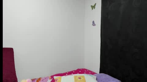 Snapshot of sophieewoods chatting on September 29, 2025, 11:31 pm Sophie Woods online show from September 29, 2025, 11:31 pm