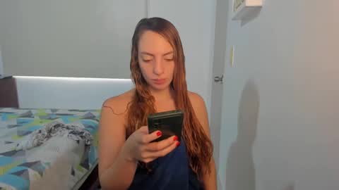 Snapshot of sophielatina chatting on February 9, 2025, 7:41 pm Sophia online show from February 9, 2025, 7:41 pm