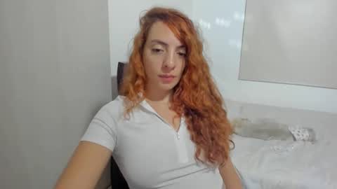 Snapshot of sophielatina chatting on November 8, 2025, 5:18 am Sophia online show from November 8, 2025, 5:18 am