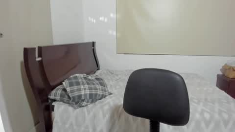 Snapshot of sophielatina chatting on January 18, 2026, 12:58 am Sophia online show from January 18, 2026, 12:58 am