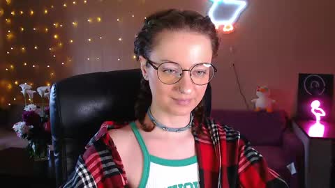 sophieleroux online show from May 26, 2026, 10:22 am