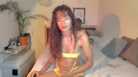 SofiTrans21 online show from March 1, 2025, 9:48 pm