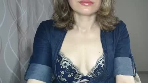 Snapshot of sophiemisss chatting on June 12, 2026, 6:23 am Sophiemisss online show from June 12, 2026, 6:23 am