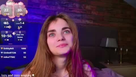 Snapshot of sophiesuvi chatting on December 6, 2024, 8:18 pm Sophie and my bestie Mandy    online show from December 6, 2024, 8:18 pm