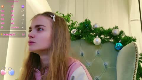 Snapshot of sophiesuvi chatting on December 14, 2024, 12:55 pm Sophie and my bestie Mandy    online show from December 14, 2024, 12:55 pm